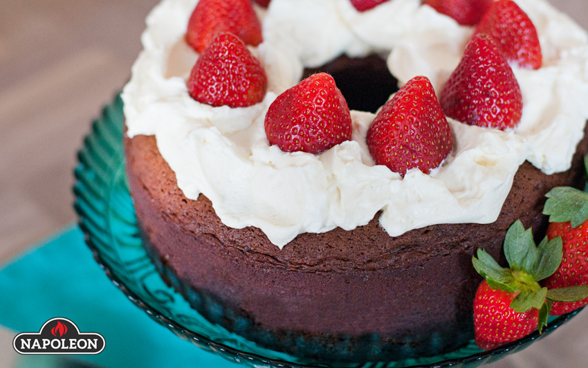 Serve 3 - Kahlua Chocolate Cake with Strawberries & Cream