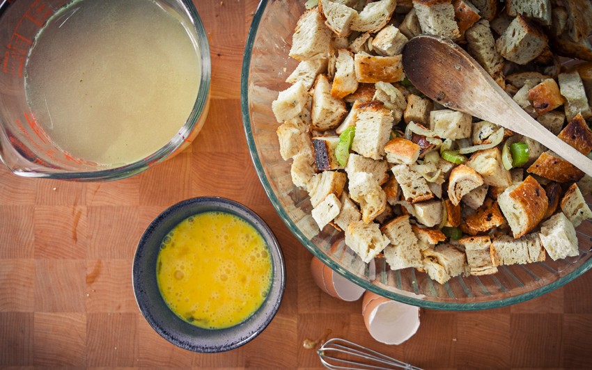 RecipeBlog - Garlic Cheddar Sourdough Stuffing - Combine